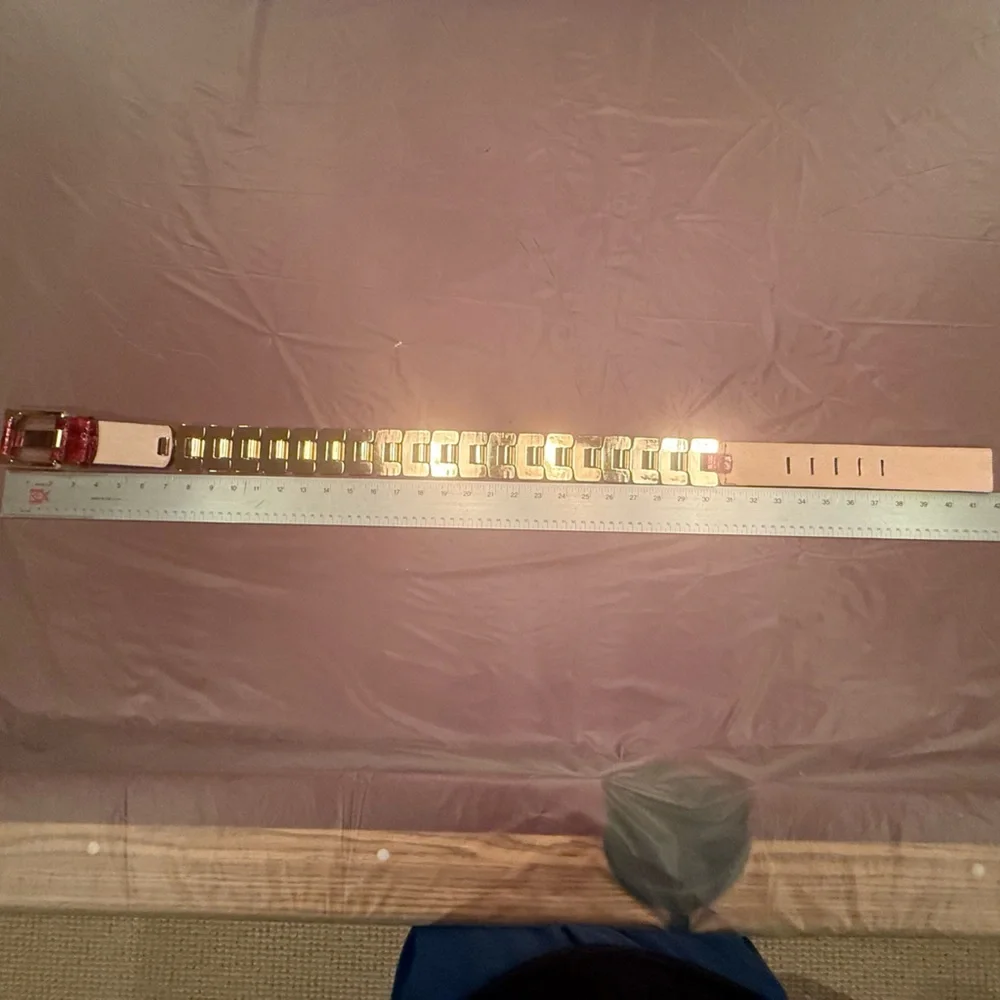 NWOT WCM Red/Gold Crocodile Embossed Leather Chain Belt Size Medium MSRP $225 - Picture 9 of 9